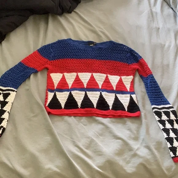 ASOS crochet top 8 preowned - Picture 3 of 15